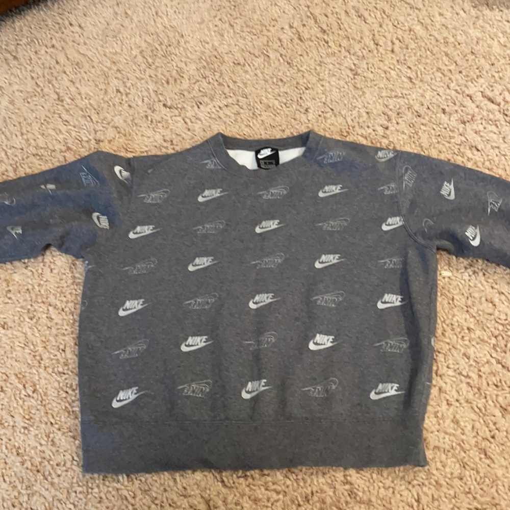 Nike sweatshirt
